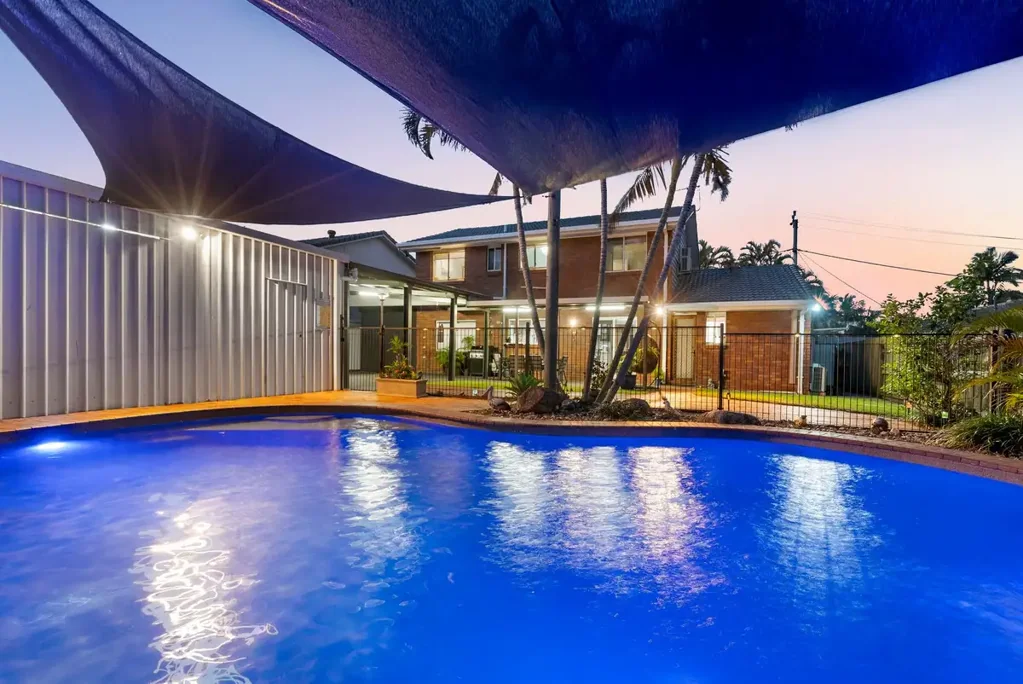 Wellington Point 5ห้องนอน Spacious Family Haven with Pool, Shed & Prime Location