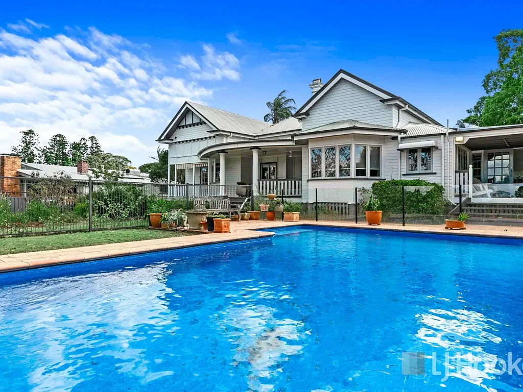 Maryborough 4Kwarto Rare Riverfront Opportunity in the Prestigious Doon Villa Precinct