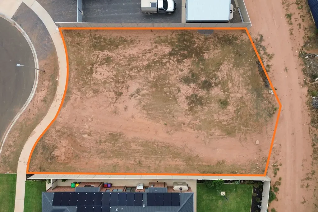 Red Cliffs  Quiet Court Opportunity