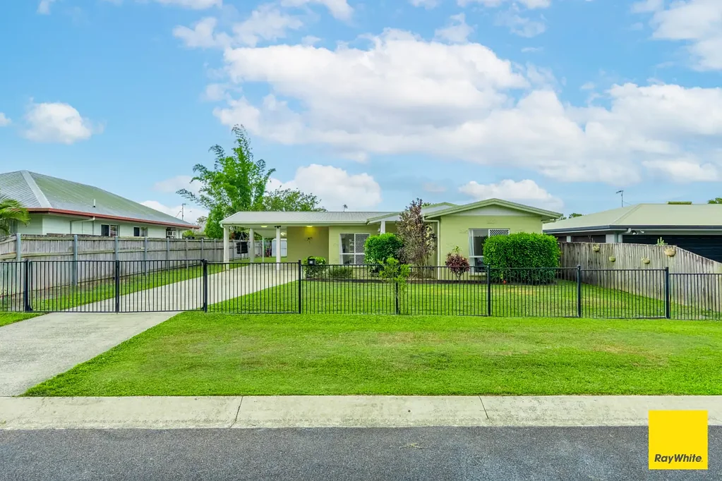Gordonvale 4chambre Move-In Ready Home on a Generous 800m² Block!