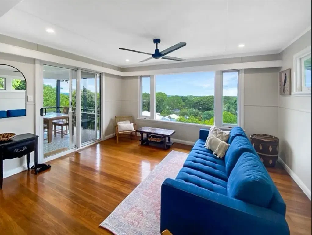 QUEENSLANDER HOME WITH VIEWS OVER THE BARRON RIVER!