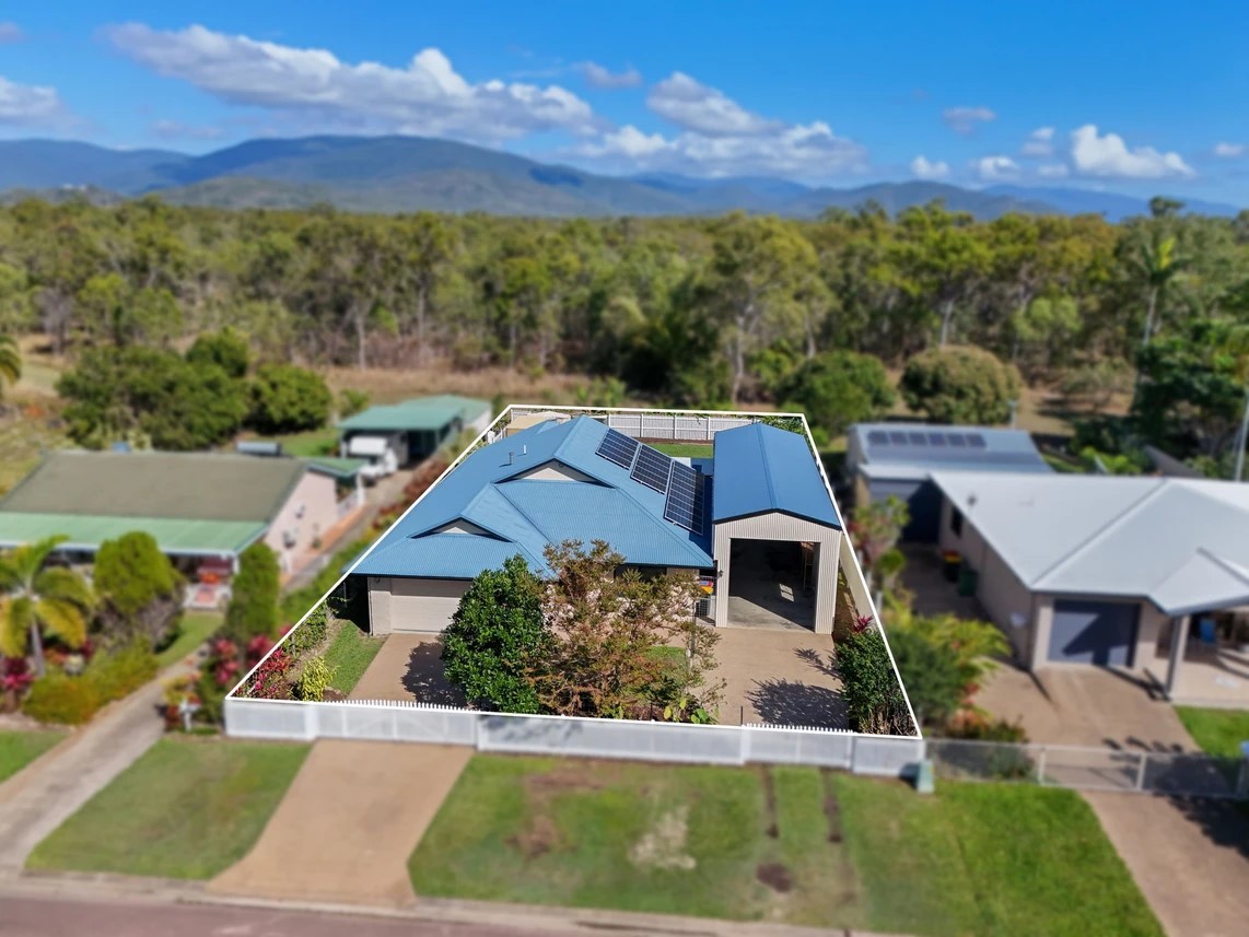 11 BORTON ST, BALGAL BEACH QLD 4816, 0 Kuwarto, 0 Banyo, House