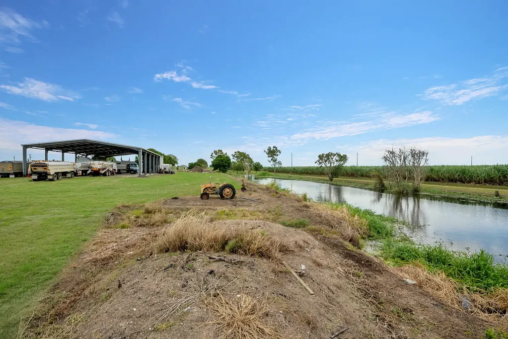 Home Hill 45 acres of Bliss Lifestyle & a 800sqm shed