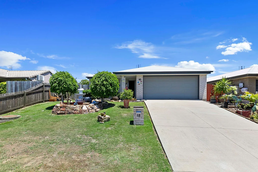 18 Parakeet Circuit, Kawungan, QLD 4655