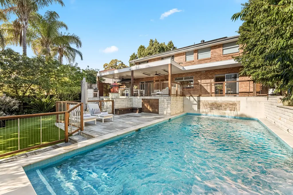 Alfords Point 5 Bedroom Luxury, Entertainers Delight, Privacy All Wrapped In One
