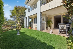4/2 Fantail Avenue, Warriewood