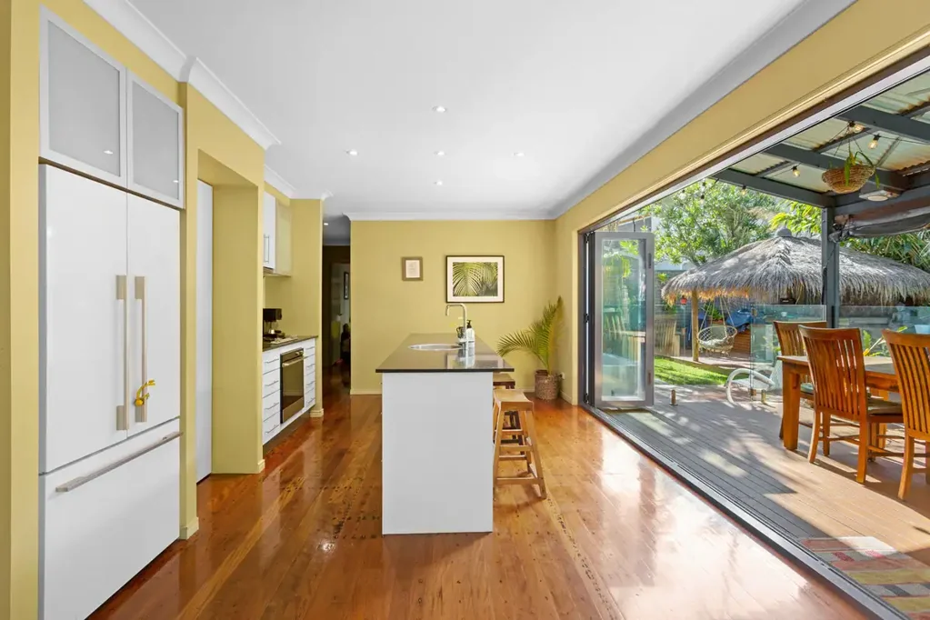 Spacious Family Oasis with Pool in the Heart of Burleigh Heads