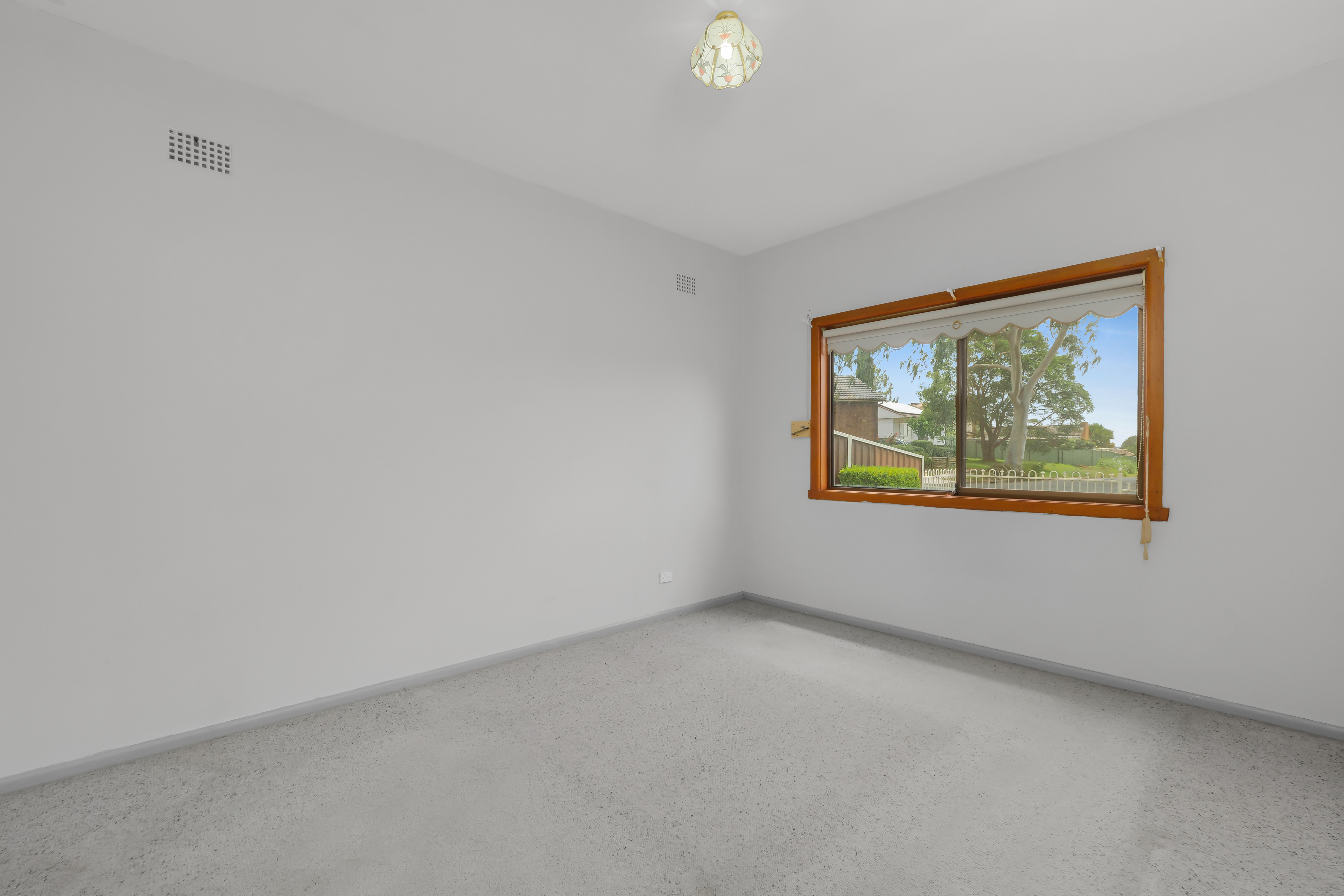 30 RAYMOND AV, CAMPBELLTOWN NSW 2560, 0房, 0浴, House