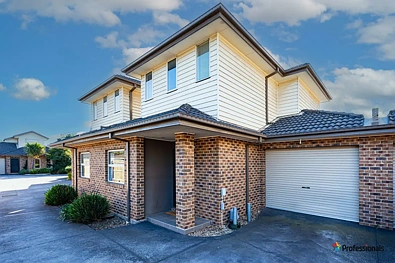 Pascoe Vale 3Habitaciones Townhouse with 3 Bedrooms and 2 Full Bathrooms