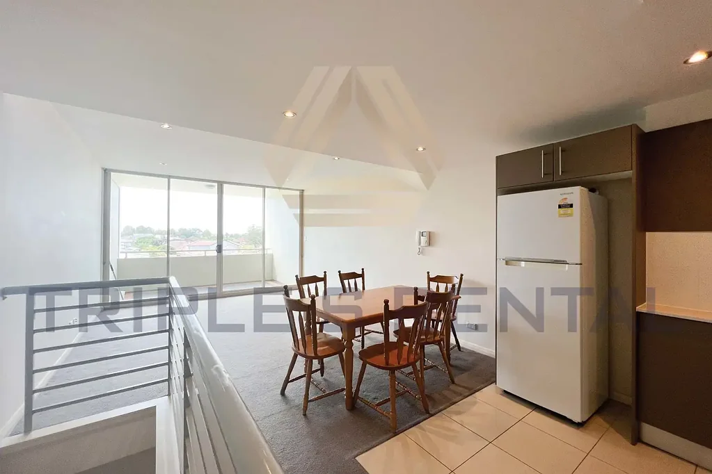 Duplex Two Bedroom Two Bathroom Two Car Space Apartment for Rent