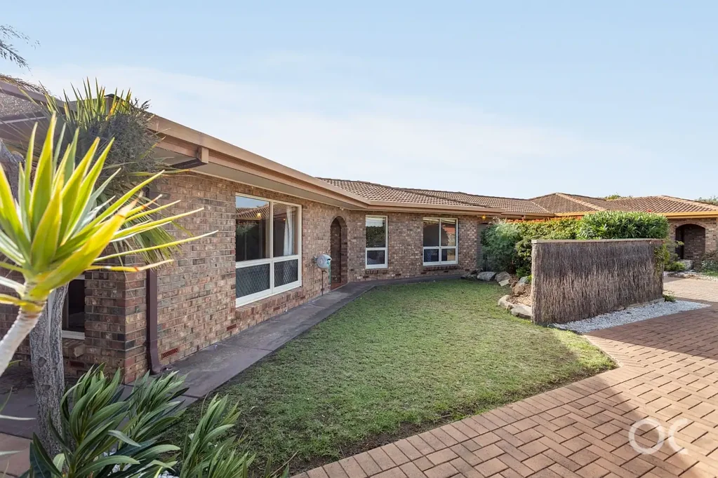 2/9 Moorea Court, West Lakes, SA 5021