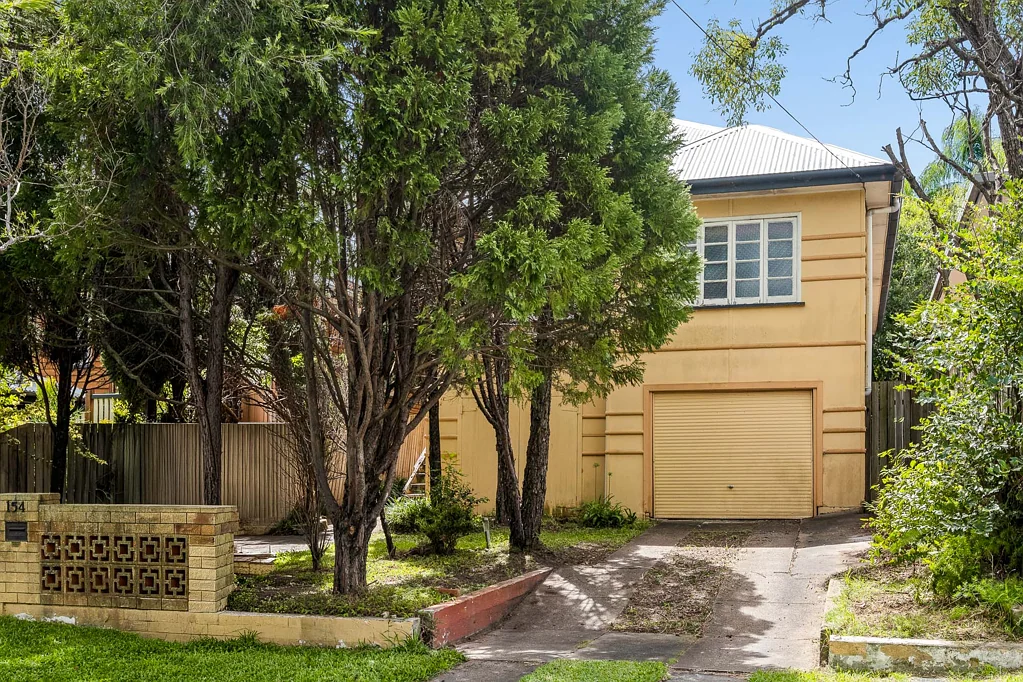 154 Morehead Avenue, Norman Park, QLD 4170
