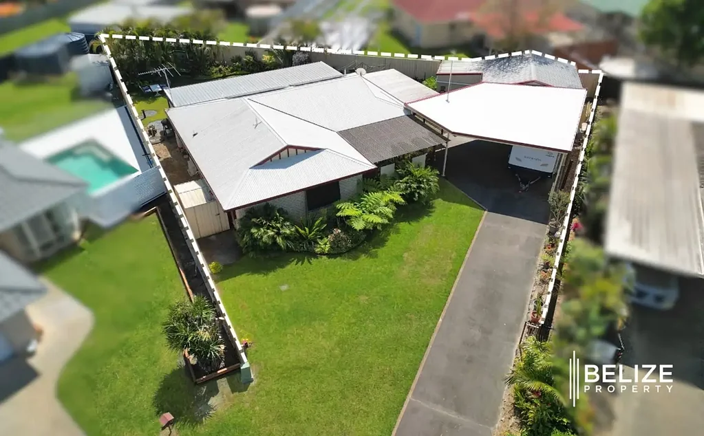 Jacobs Well 3房  Spacious Family Home in Jacobs Well - Perfect Location Near Water & Lifestyle Amenities
