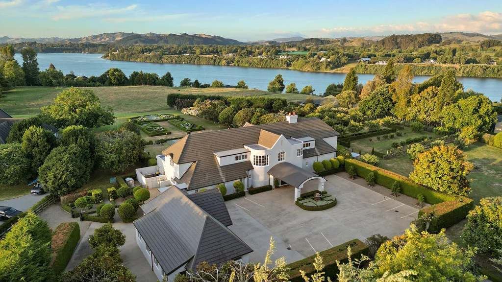 Karapiro 5chambre A Landmark Estate of International Distinction
