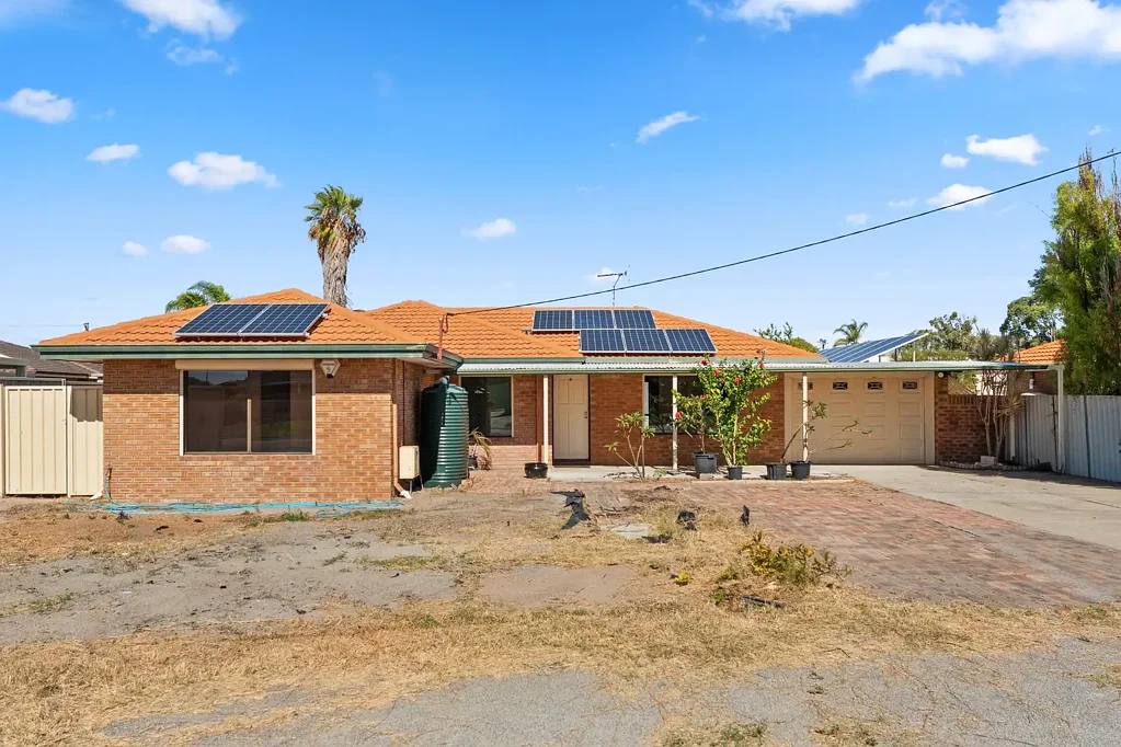 3 Tangaroa Close, Cooloongup, WA 6168