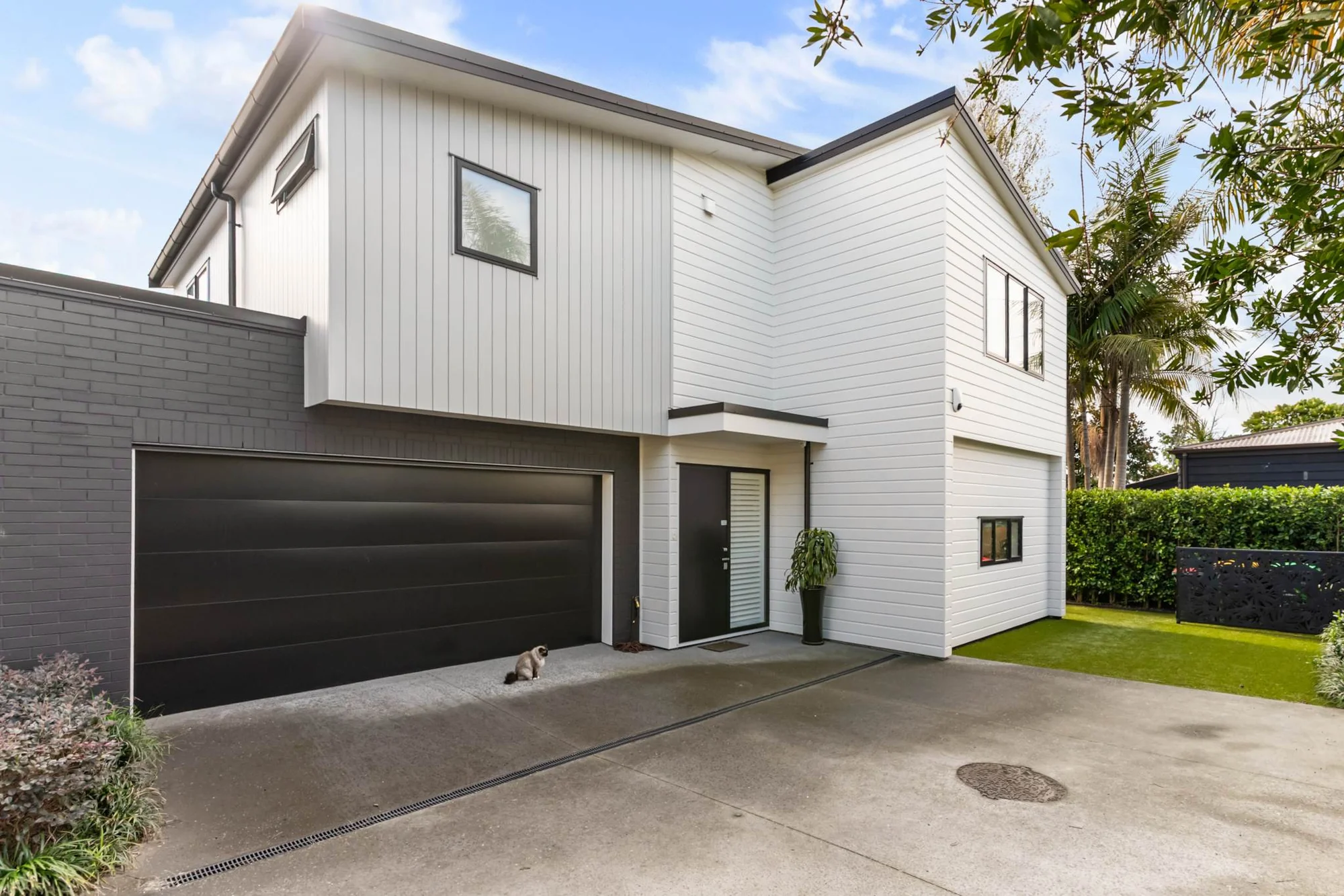 Glendowie 4房  EXCEPTIONAL NEAR NEW TOWNHOUSE