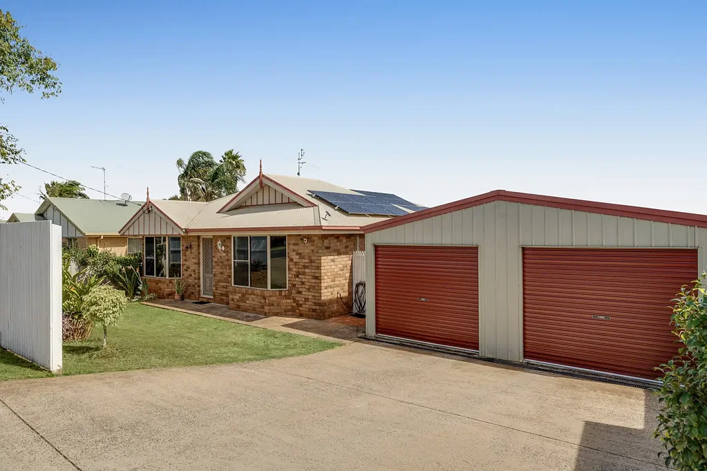Glenvale 5 Bedroom Elegant Family Living with Space, Privacy & Timeless Charm
