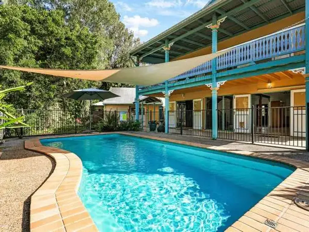 6 Lomatia Close, Redlynch, QLD 4870