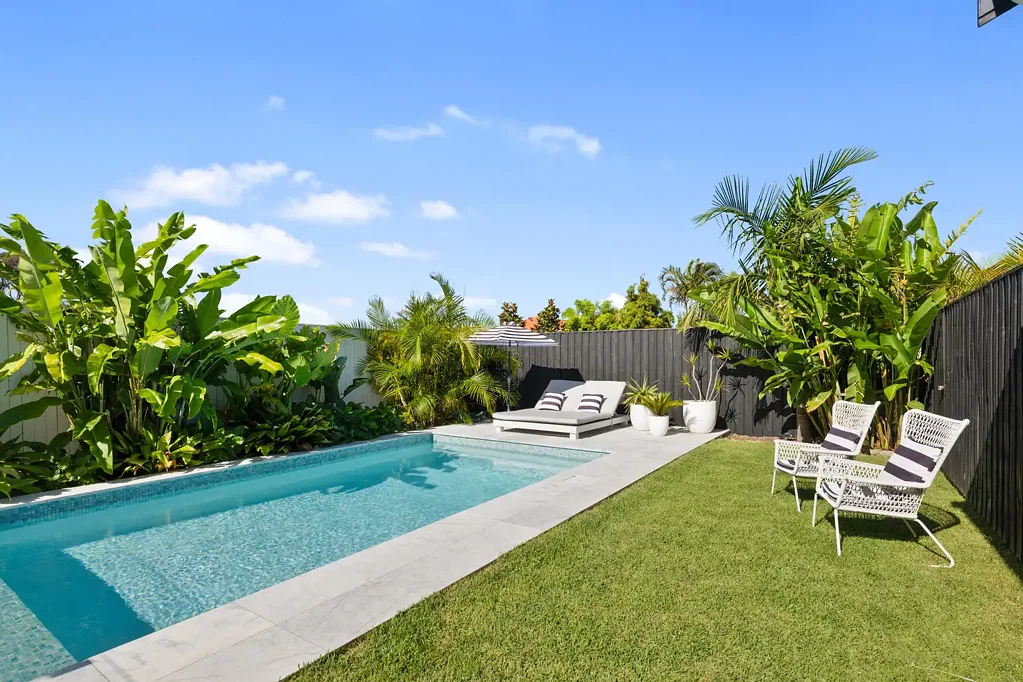 Spacious Coastal Family Haven in a Peaceful Leafy Setting