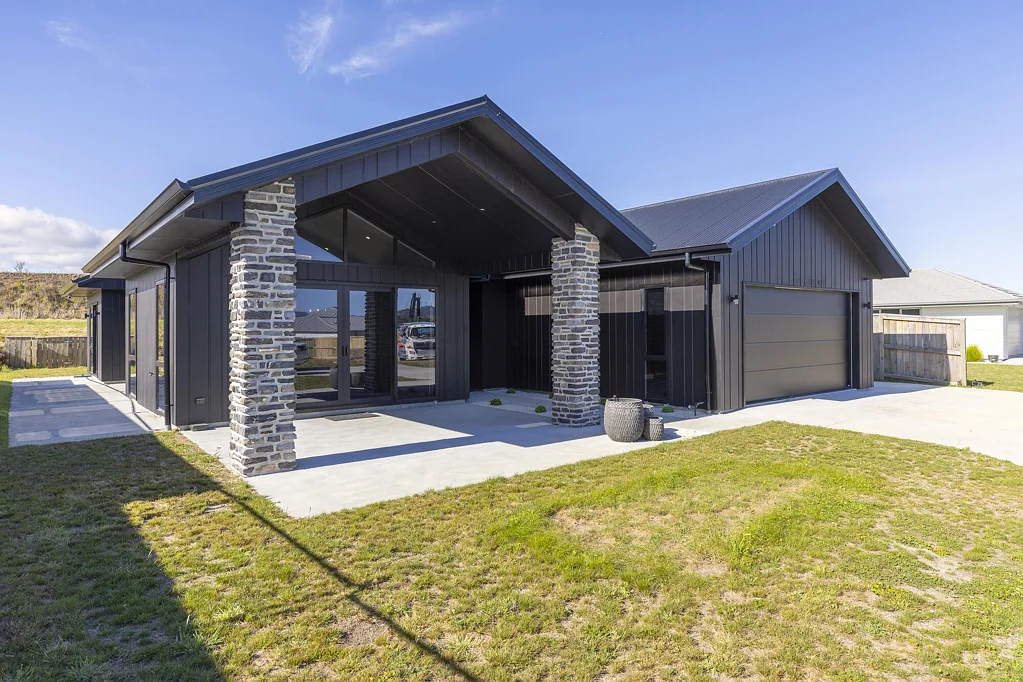 Wharewaka 4 Slaapkamer Modern Comfort, Space & Flexibility in Wharewaka