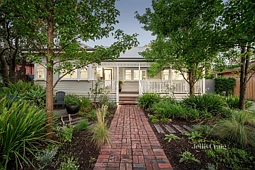 143 Ivanhoe Parade, Ivanhoe