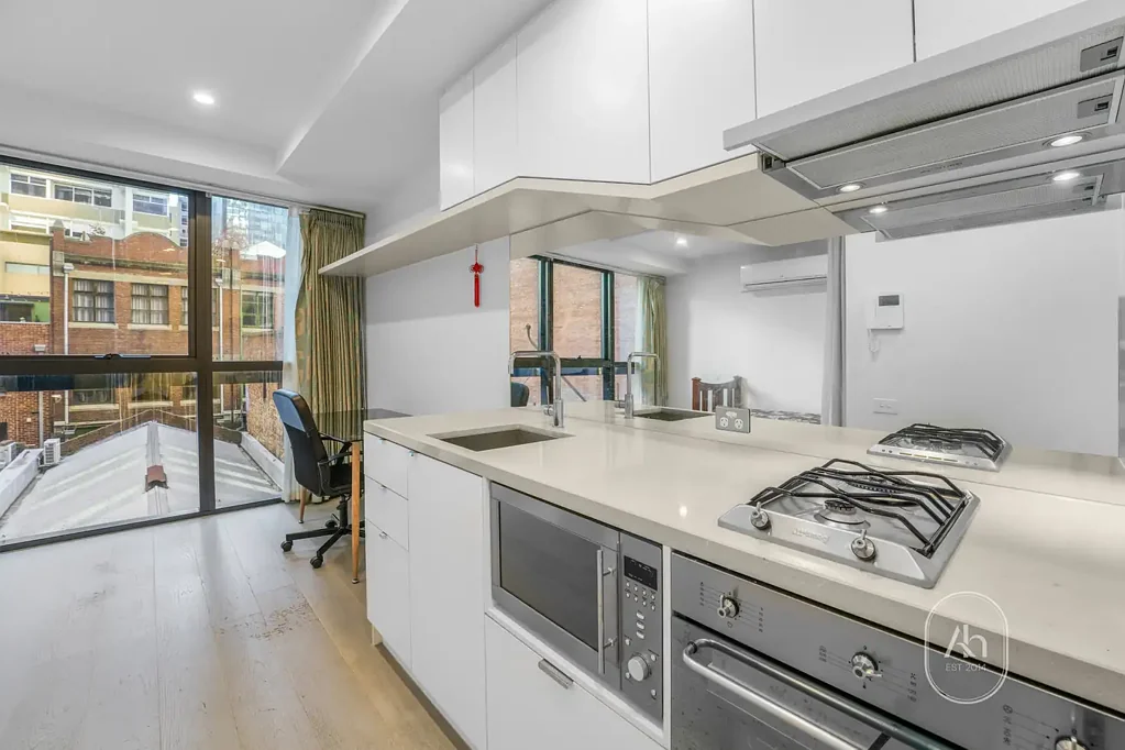 Urban Chic Living in Melbourne’s CBD Heart