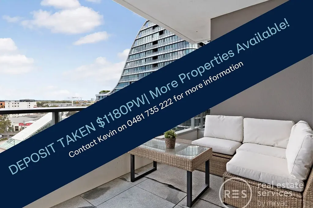 Bright 2-Bedroom Apartment with Parking in Green Square