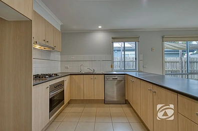 53 Melzak Way, Berwick, VIC 3806, 3 ਕਮਰੇ, 2 ਬਾਥਰੂਮ, House