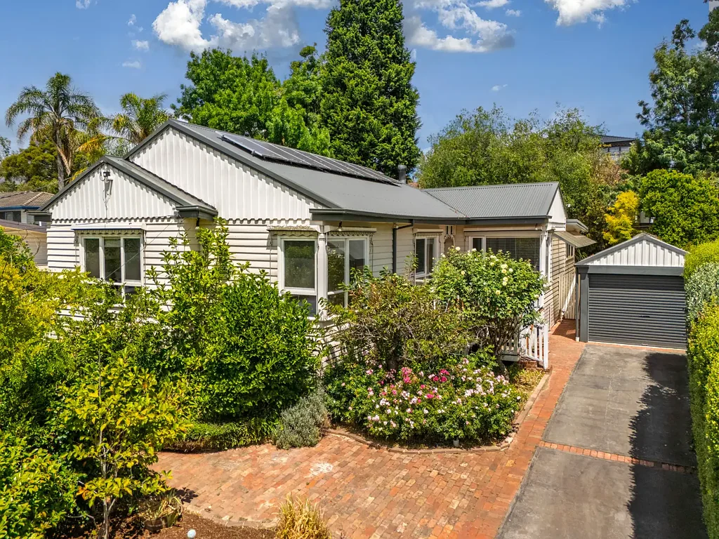 4 Norman Street, Mitcham, VIC 3132