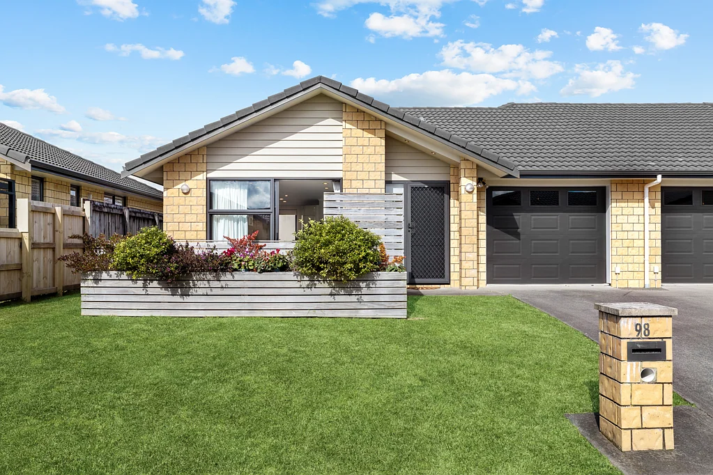 Pukekohe 2ਬੈੱਡਰੂਮ North Facing Lifestyle of Comfort and Connection