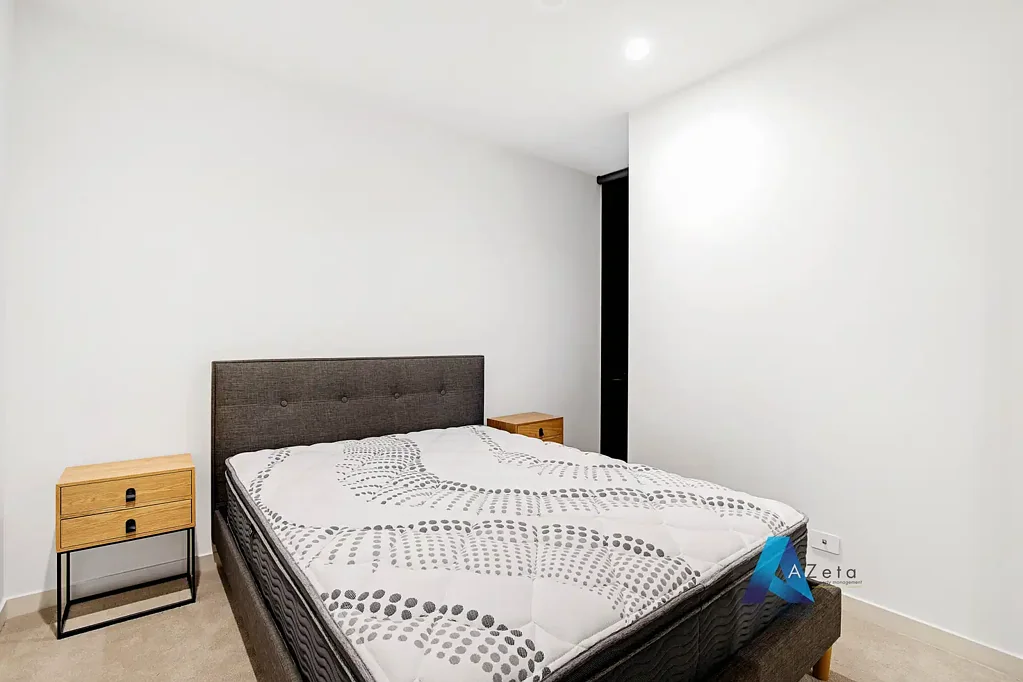 1B1B 1 CARPARK FURNISHED IN MELBOURNE CBD!