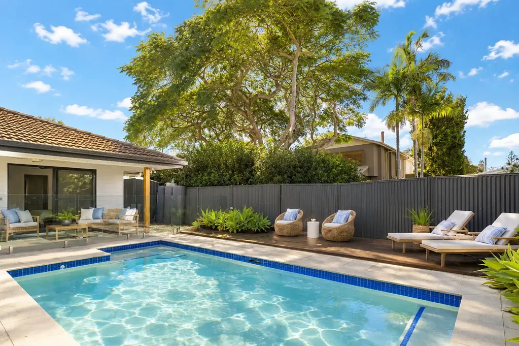 Burleigh Waters 4Kwarto Spacious Family Living in a Prime Burleigh Waters Location