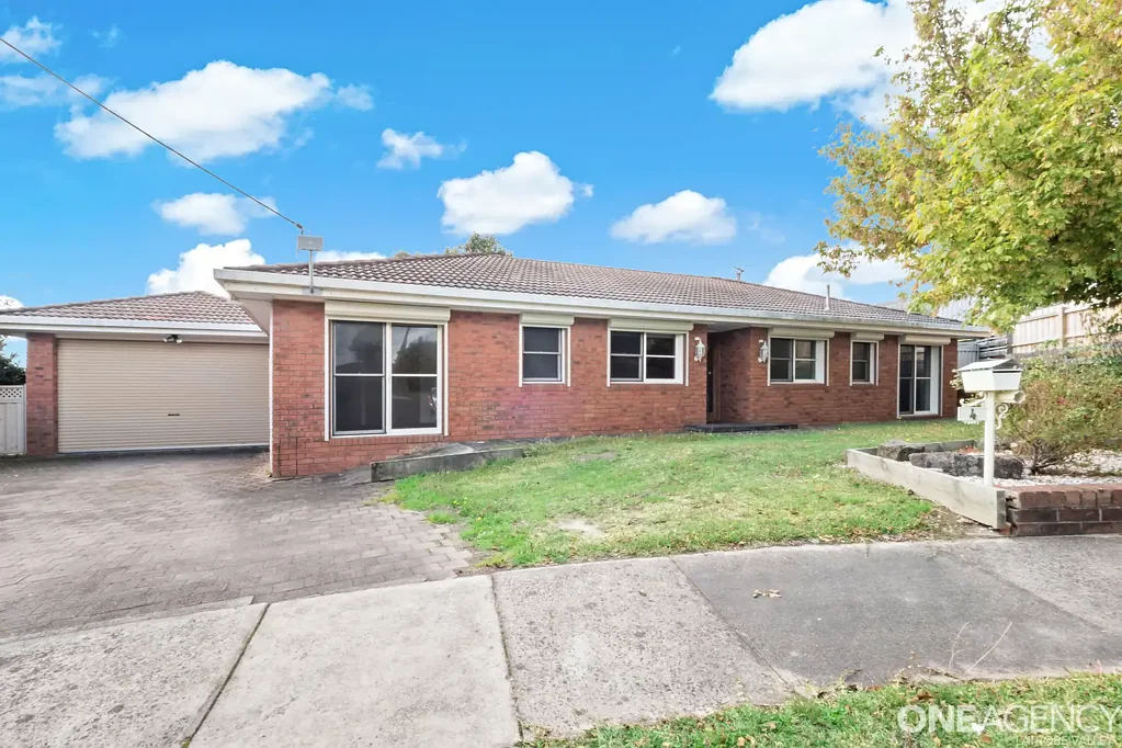 4 Alpha Court, Moe, VIC 3825