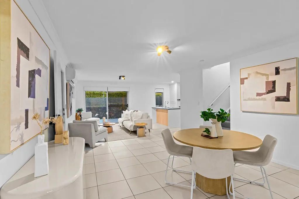 Richlands 3침실 Fresh, Spacious & Move-In Ready - The Perfect Home or Investment Opportunity - 141m² - Call Sam Maleki