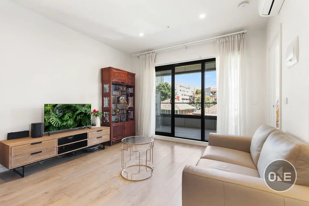 Box Hill 2 Bedroom An irresistible parkside opportunity in Box Hill!
