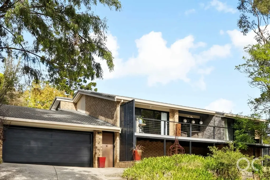 Stonyfell 4chambre Retreat to a rising home with soul and a special outlook