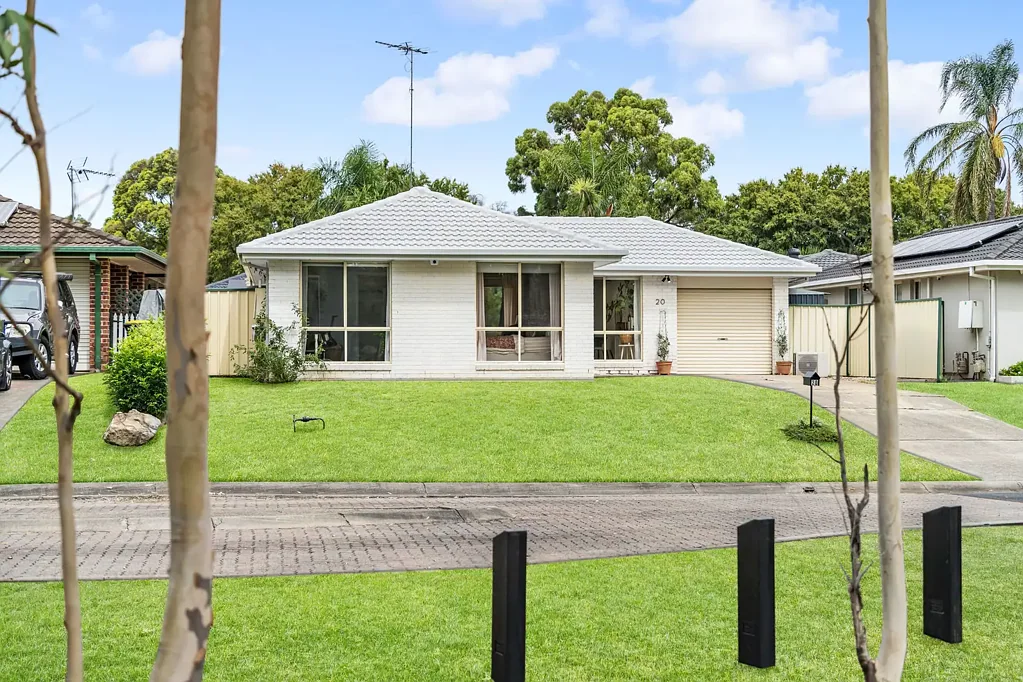 A Spacious & Light-Filled Home in a Peaceful Reserve-Side Setting