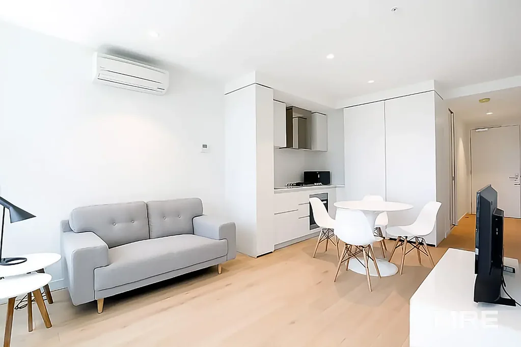 Fully furnished apartment in EQ Tower