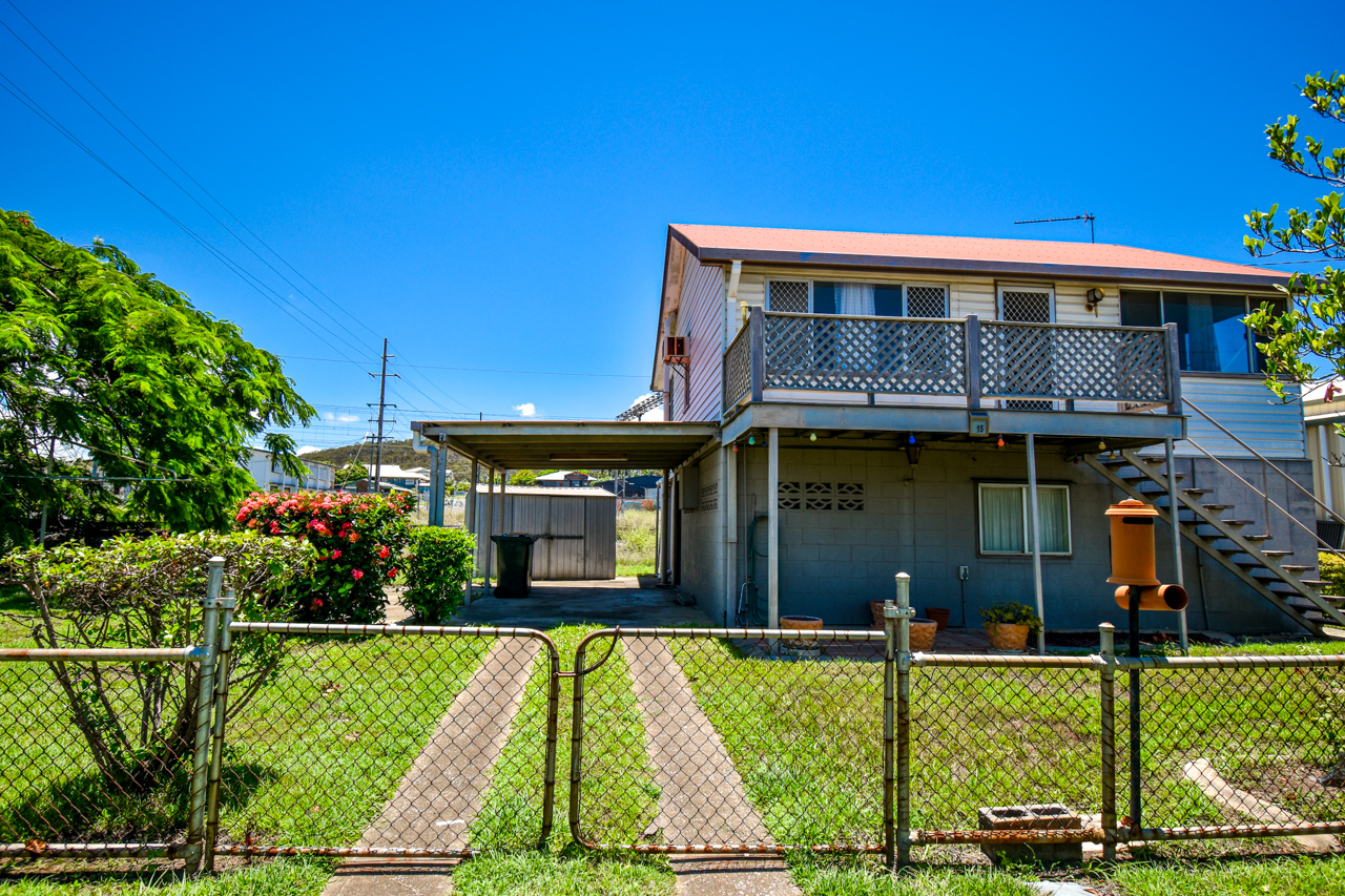 15 COTTON ST, BARNEY POINT QLD 4680, 0 rūma, 0 rūma horoi, House