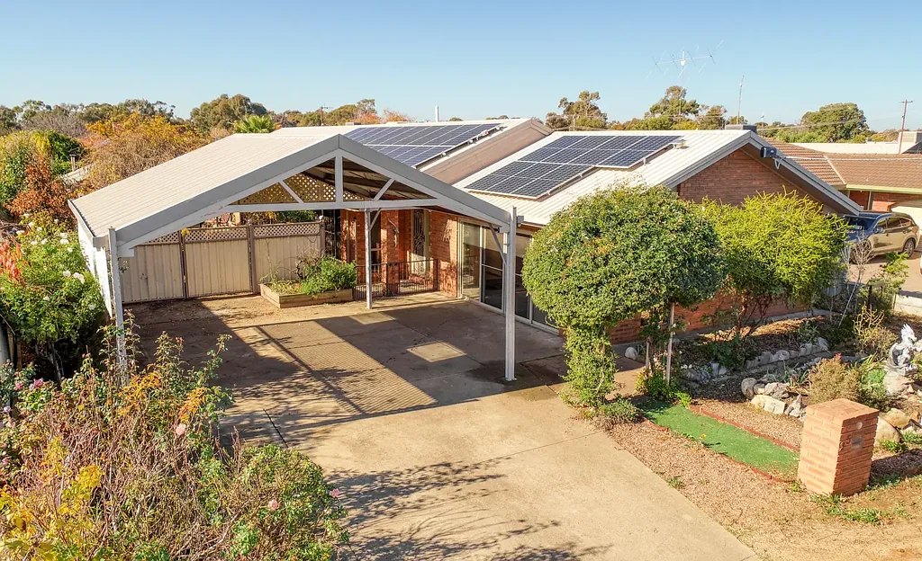 Numurkah 4chambre Make it your own - potential is unlimited.
