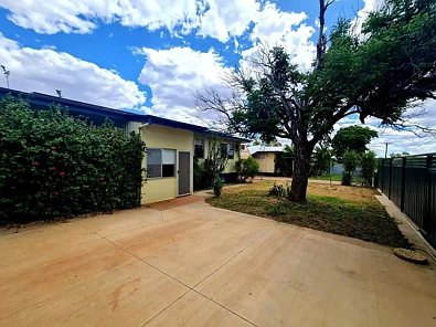 Labas ng Bahay - 42 DARLING CR, SUNSET QLD 4825