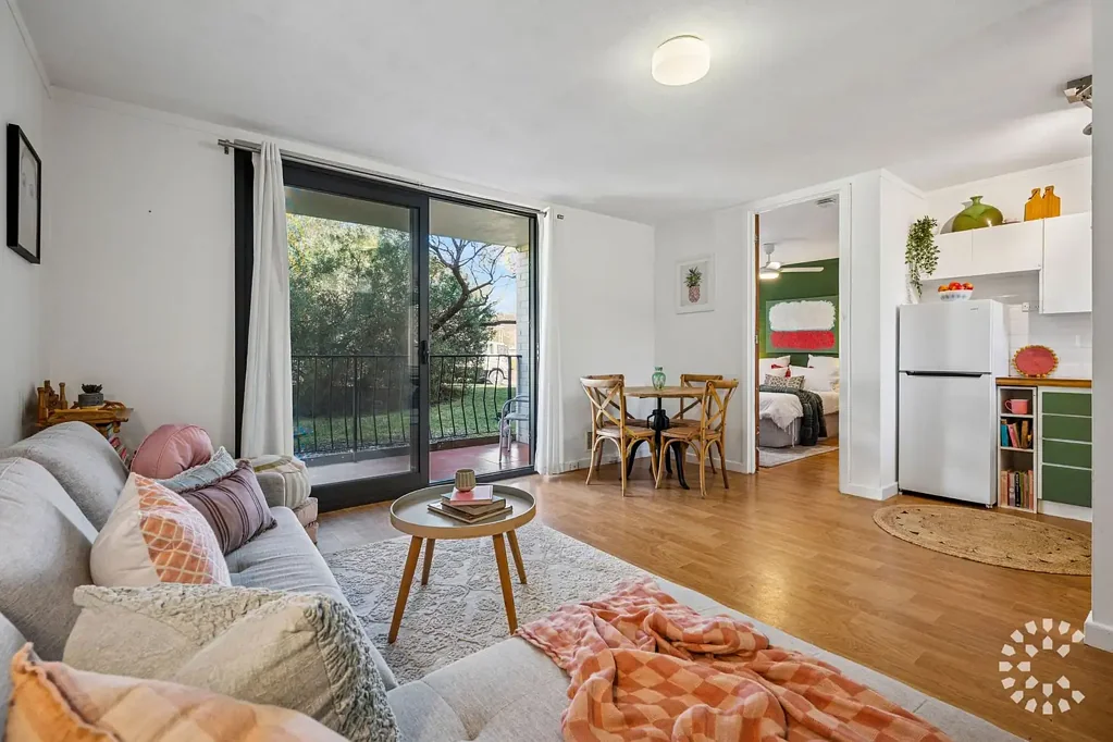 2/20 Stevens Street, Fremantle, WA 6160