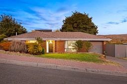 33 Cedric Avenue, Redwood Park