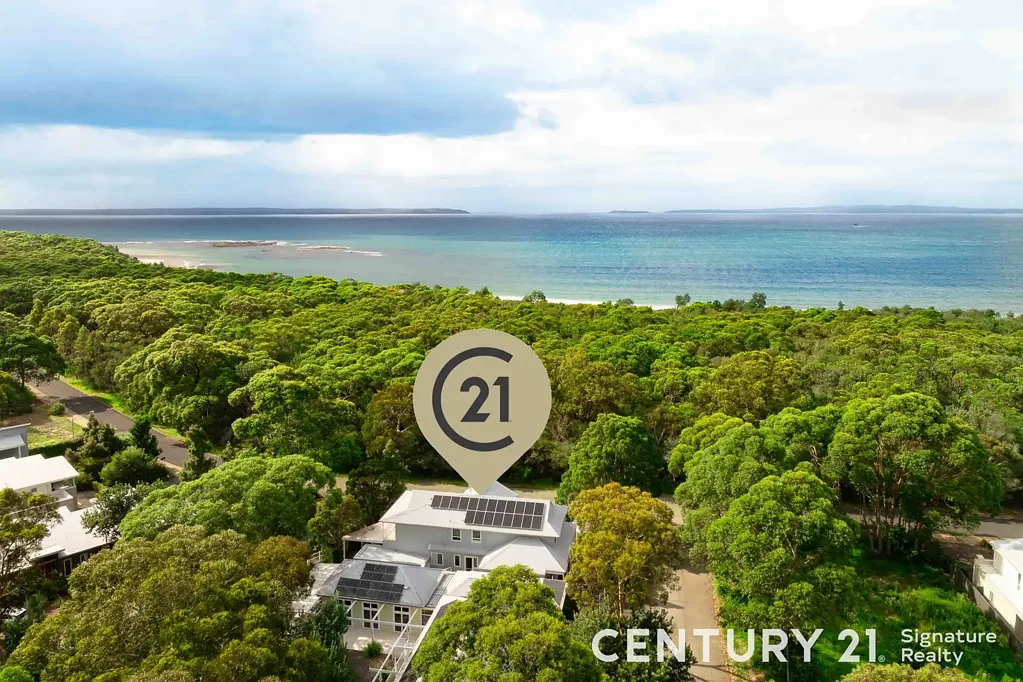 100 Griffin Street, Callala Beach, NSW 2540