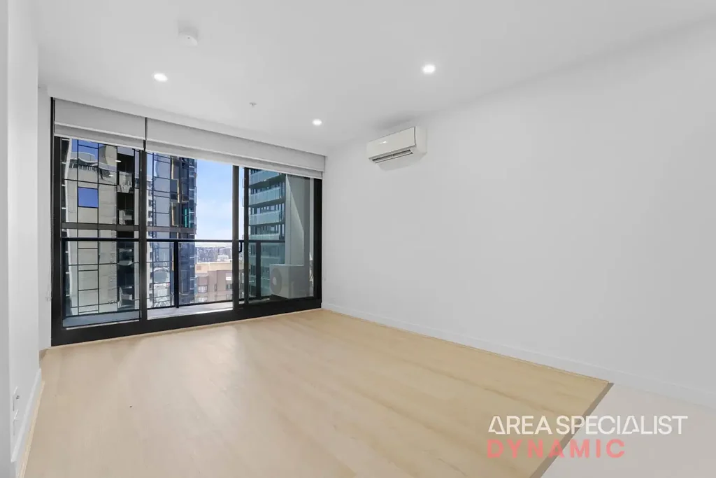 Contemporary CBD Living with Recent Upgrades- Appliances included!