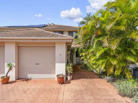 Southport 3 Bedroom Located in the tightly held 'Surfers Links' estate