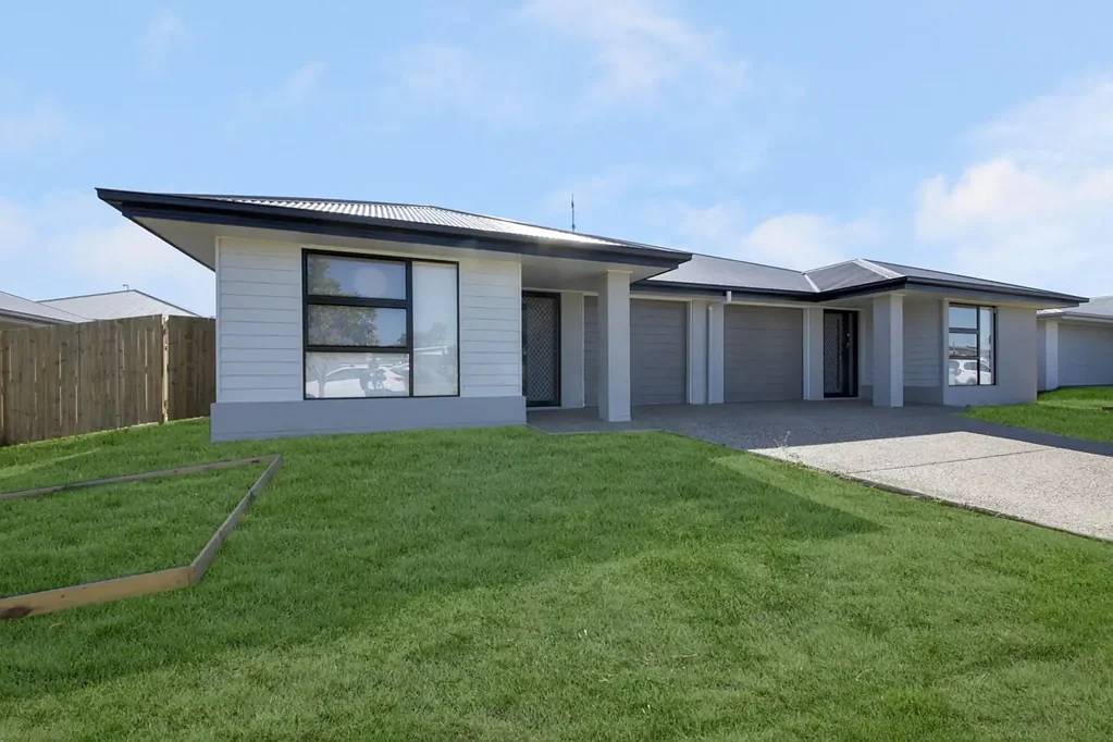Pimpama 6 Bedroom Newly Built Dual-Income Duplex Pair on One Title - Stylish, Spacious & Ready to Generate Returns