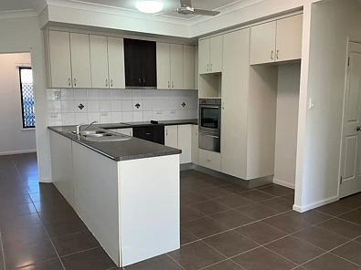 地址保密, Kirwan, QLD 4817, 4房, 2浴, House