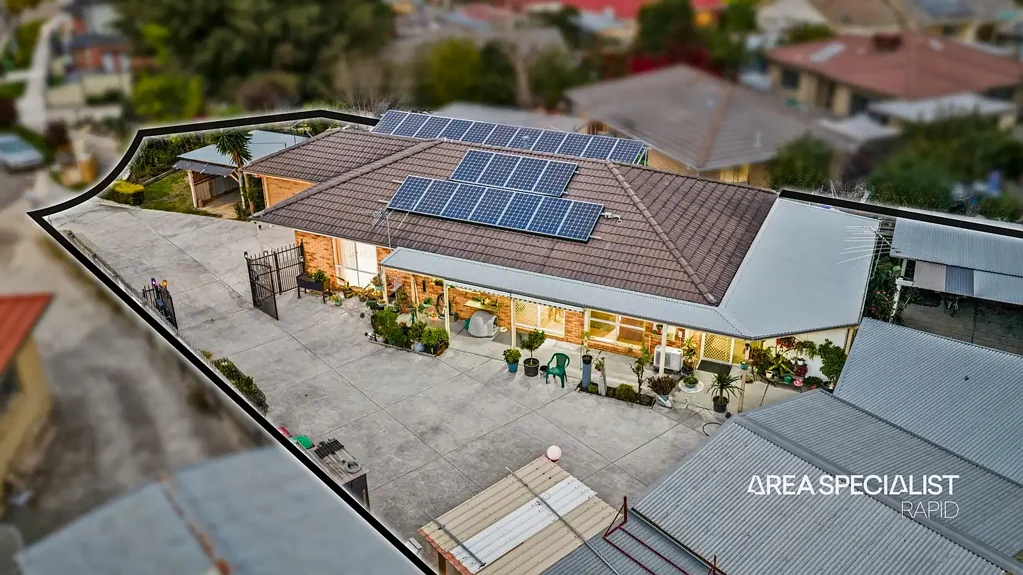 Doveton 5ਬੈੱਡਰੂਮ The Brief: Ultimate Space & Workshop Haven in Quiet Court Location!