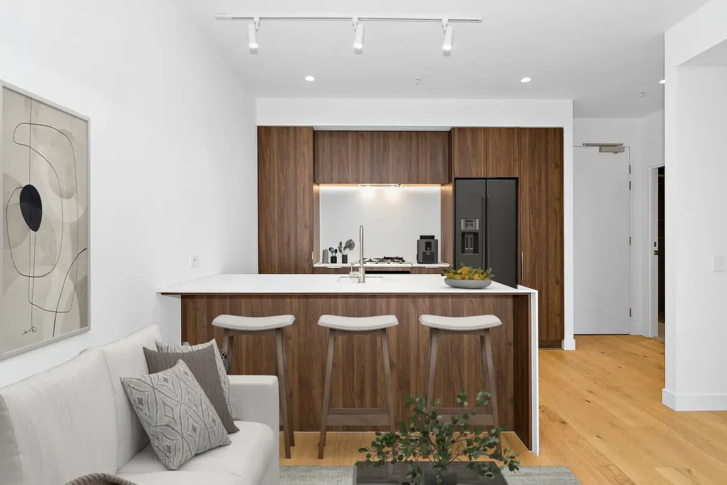 Brand New, Luxury One-Bed PLUS Study Apartment in the Heart of Malvern!